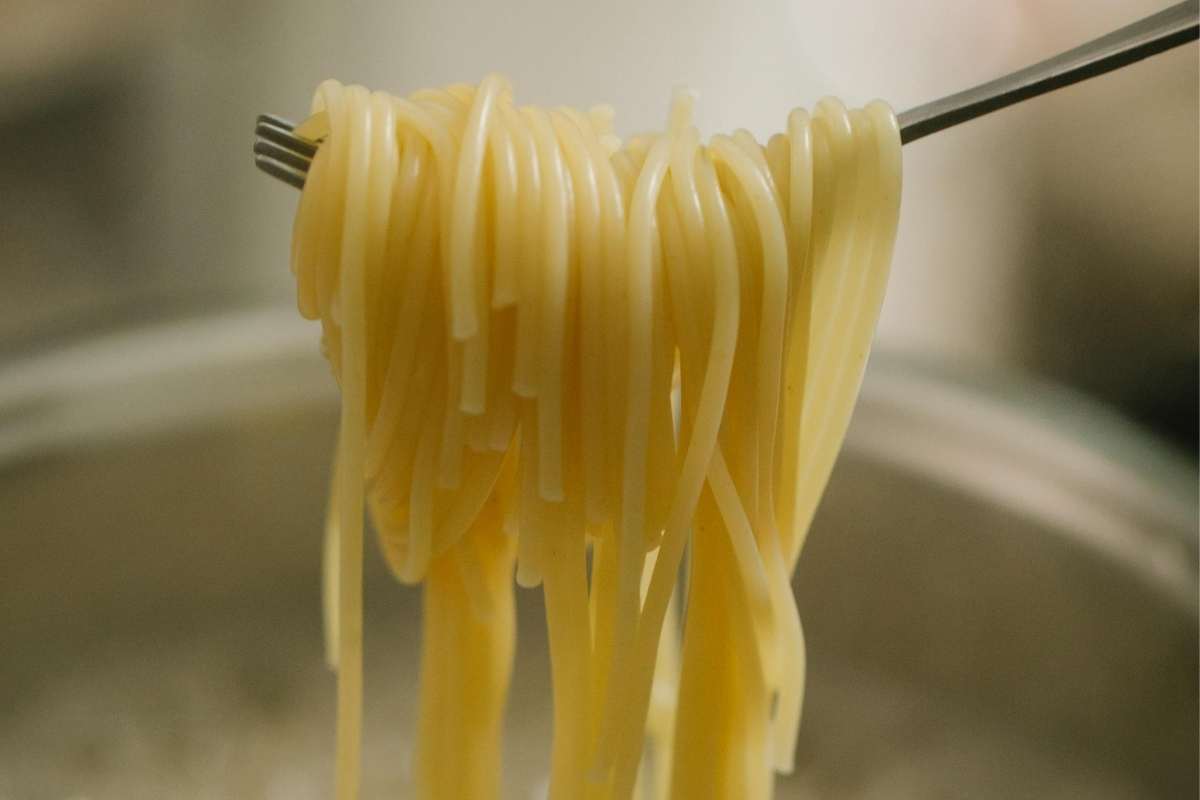 Pasta, cuocerla a fuoco spento per un bel risparmio
