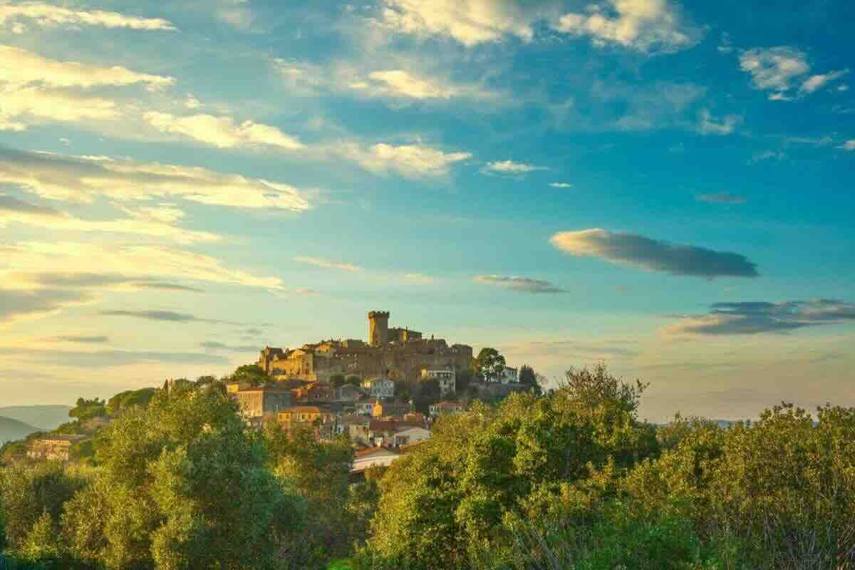 dove si trova l'atene italiana