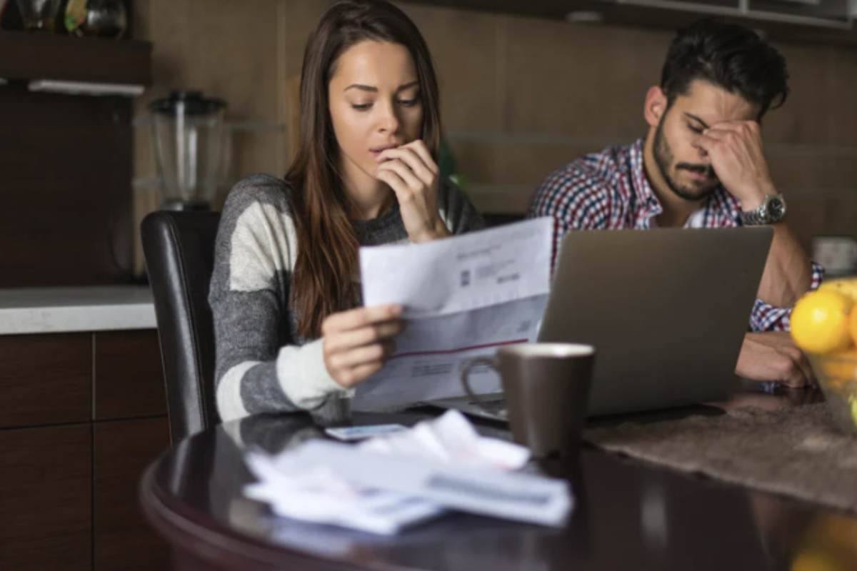 E' importante sapere che esistono normative specifiche e tutele per determinati soggetti che impediscono l’interruzione immediata del servizio