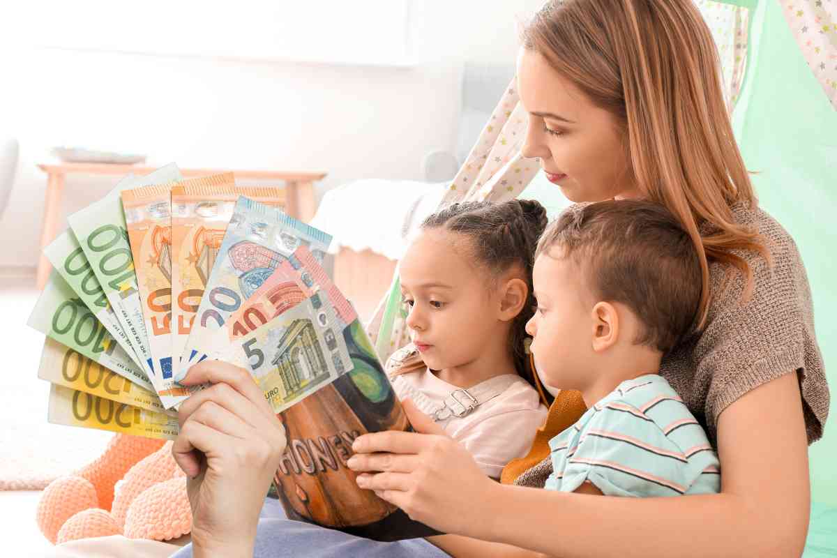 Baby-sitter e badanti, contributi alle stelle: importi in aumento